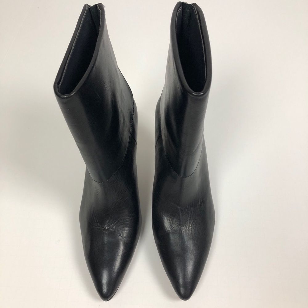 AdrienneVittadini Jael Folded Cuff Bootie - Picture 3 of 15